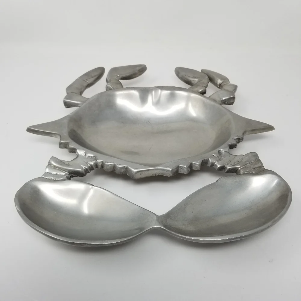 Wilton Armetale crab shape
